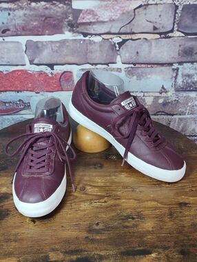 Converse  One Star Pro Low-Top Leather Sneakers